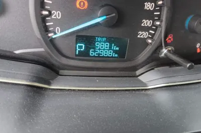 Ford Escort 2017, 62900 км, за 27830.89 CNY - фото 12