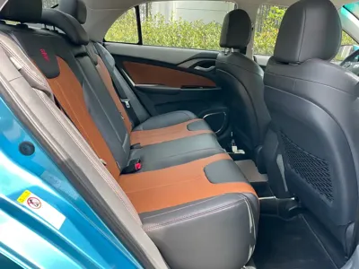 BYD Qin NEV 2016, 88000 км, за 32800 CNY - фото 10