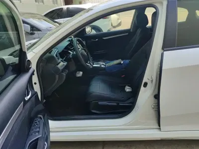 Honda Civic 2019, 87400 км, за 51700 CNY - фото 9
