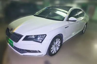 Skoda Superb 2018, 127100 км, за 49240.61 CNY - фото 1