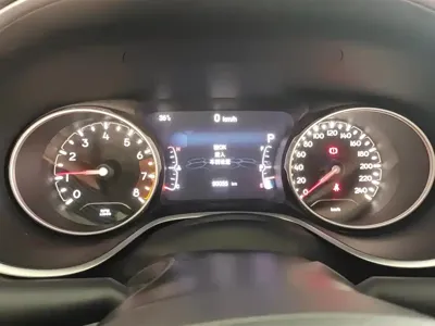 Jeep Compass 2019, 90000 км, за 39900 CNY - фото 14