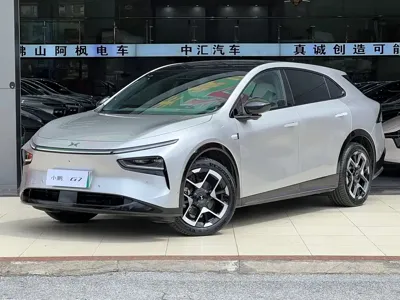 Xpeng 小鹏G7 · 2025 год