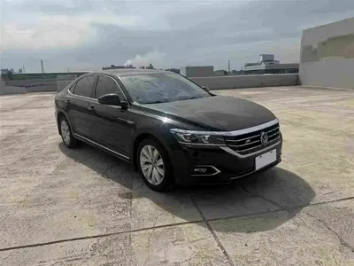 Volkswagen Passat 2020, 99000 км, за 79800 CNY