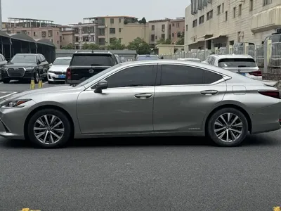 Lexus ES 2019, 65000 км, за 169000 CNY