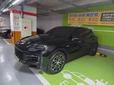 Porsche Cayenne · 2025 год