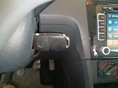 Volkswagen Santana 2016, 87400 км, за 20600 CNY - фото 9