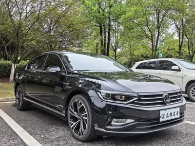 Volkswagen Magotan 2023, 30000 км, за 116800 CNY - фото 3