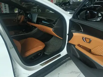 BYD Han 2022, 32400 км, за 92300 CNY - фото 8
