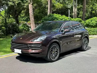 Porsche Cayenne 2020, 90000 км, за 385000 CNY
