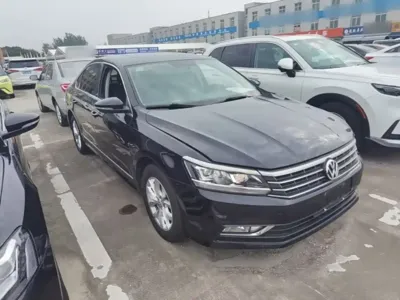 Volkswagen Passat 2019, 137000 км, за 48300 CNY