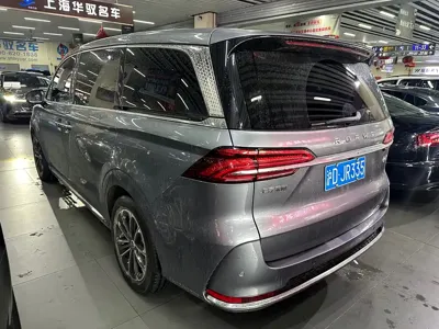Roewe iMAX8 2021, 50000 км, за 73000 CNY - фото 10