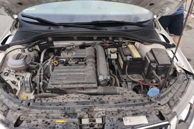 Skoda Octavia 2017, 107500 км, за 36453.92 CNY - фото 21