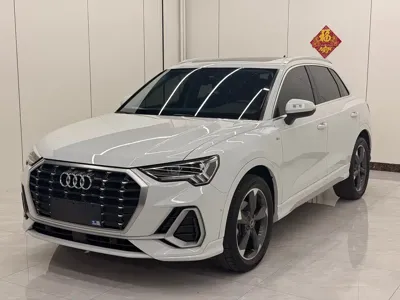Audi Q3 · 2022 год