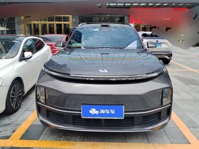 Li Auto Li L9 2023, 119700 км, за 214000 CNY