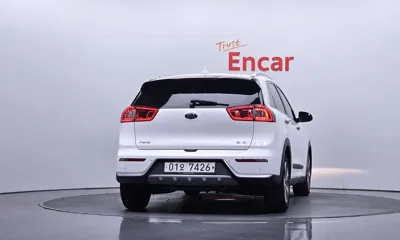 Kia Niro 2018, 174330 км, за 9900000 KRW