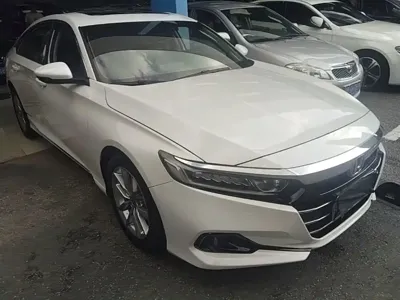 Honda Accord 2021, 33900 км, за 93300 CNY