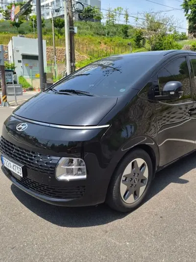 Hyundai Staria · 2025 год