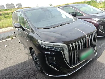 Hongqi HQ9 PHEV 2024, 22599 км, за 225642.6 CNY