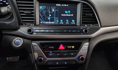 Hyundai Avante 2018, 162313 км, за 8200000 KRW - фото 12
