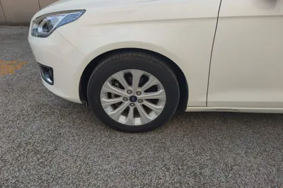 Ford Escort 2017, 63800 км, за 41098.83 CNY - фото 16