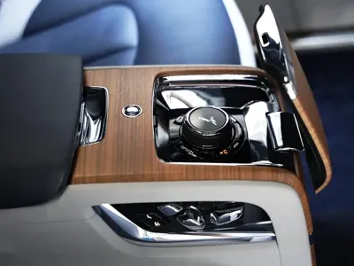 Rolls-Royce Ghost 2021, 35000 км, за 3480000 CNY - фото 12