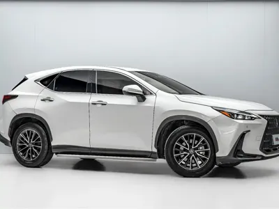 Lexus NX 2023, 41000 км, за 173800 CNY - фото 3