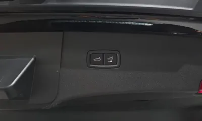 Porsche Cayenne 2023, 24476 км, за 109900000 KRW - фото 33