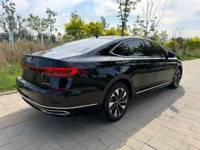 Volkswagen Passat 2023, 61000 км, за 119800 CNY - фото 9