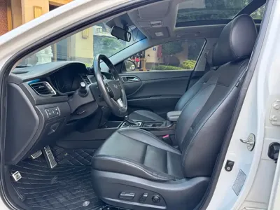 Hyundai Mistra 2015, 204000 км, за 23800 CNY