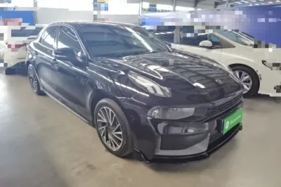 Lynk & Co 03 2022, 27100 км, за 83383.89 CNY