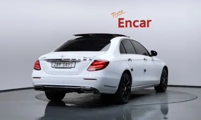 Mercedes-Benz E-Class 2017, 47355 км, за 26000000 KRW - фото 2