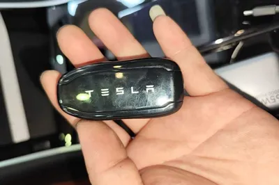 Tesla Model 3 2019, 75800 км, за 109535.68 CNY - фото 41