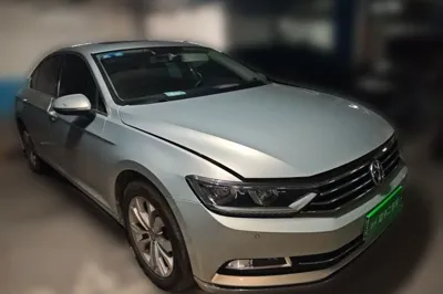 Volkswagen Magotan 2017, 94700 км, за 61945.89 CNY