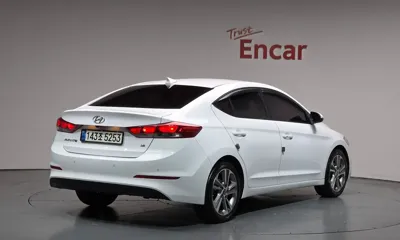 Hyundai Avante 2018, 75036 км, за 10500000 KRW