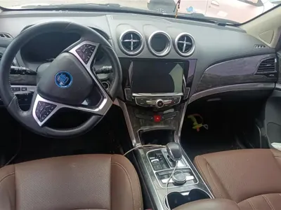 BYD Tang New Energy 2018, 143000 км, за 30900 CNY - фото 12