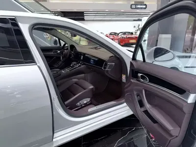 Porsche Panamera 2015, 100000 км, за 286000 CNY - фото 11