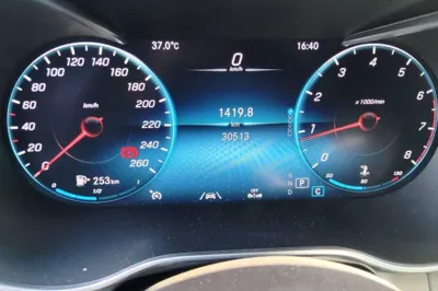 Mercedes-Benz GLC 2021, 30500 км, за 221035.97 CNY - фото 12