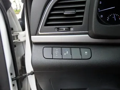 Hyundai Avante 2017, 169000 км, за 6900000 KRW - фото 12