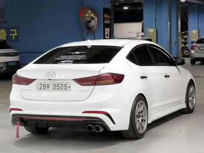 Hyundai Avante 2017, 120888 км, за 6300000 KRW