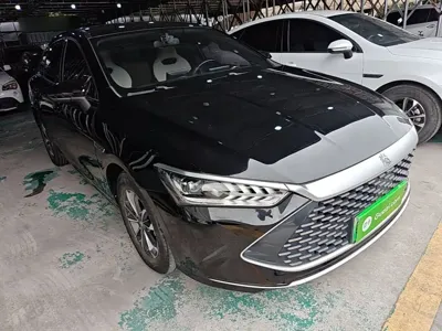 BYD Qin Plus 2024, 9300 км, за 51700 CNY