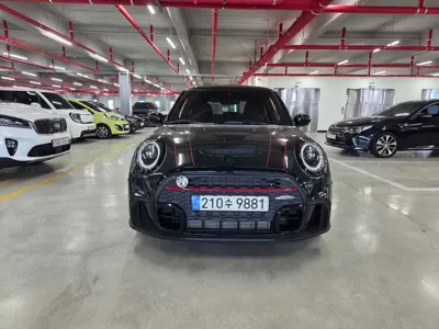 MINI Cooper · 2023 год