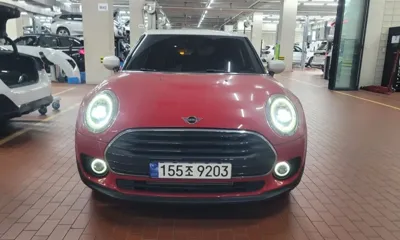 MINI Clubman · 2023 год
