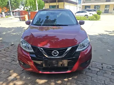 Nissan Tiida 2018, 56600 км, за 41700 CNY