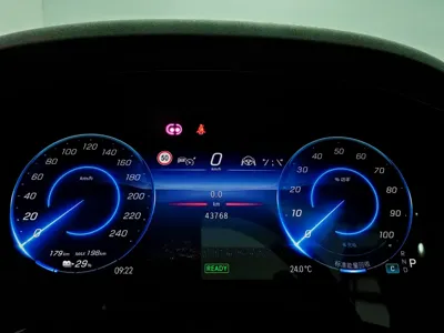 Mercedes-Benz EQS SUV 2023, 43000 км, за 325700 CNY - фото 8