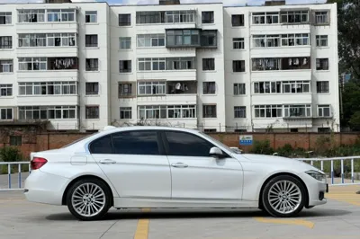 BMW 3 Series 2018, 50800 км, за 101996.73 CNY - фото 2