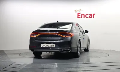 Hyundai Grandeur 2019, 62209 км, за 16000000 KRW