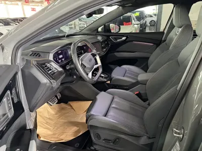 Audi Q4 e-tron 2023, 60000 км, за 119800 CNY