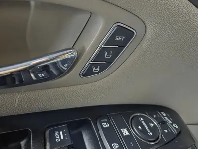 Kia Canival 2018, 106000 км, за 12650000 KRW - фото 9