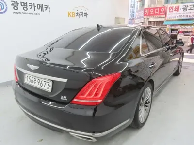 Genesis EQ900 2017, 200000 км, за 15000000 KRW
