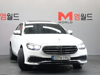 Mercedes-Benz E-Class 2023, 32000 км, за 45990000 KRW